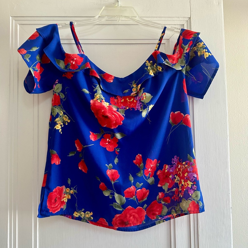 NWT Skies Are Blue - Heidi Cold Shoulder Ruffle Blouse - Size XSP